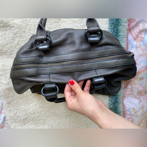 Black & Grey Kenneth Cole Handbag - Picture 5 of 6